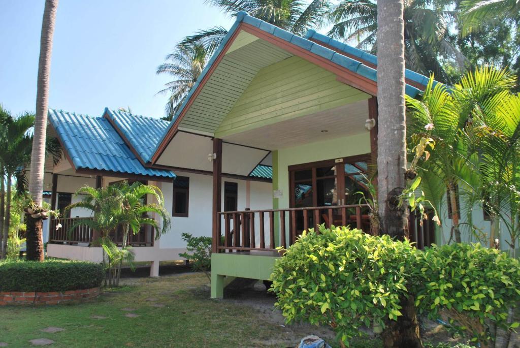 Siraya Beachfront Resort Phangang-sziget Szoba fotó